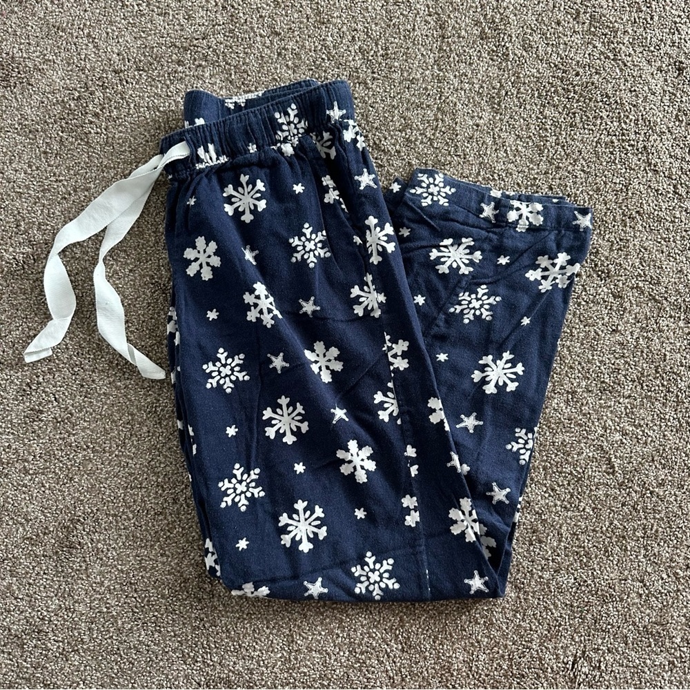 Aerie Navy Snowflake Pajama Pants